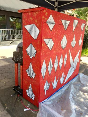 How to Fold a Paper Crane Piano